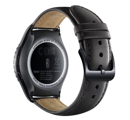 Reviews van de Samsung Gear S2 BALR vind je hier.